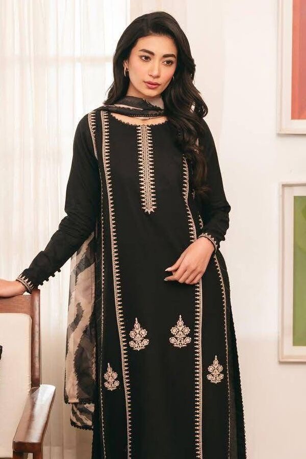 URGE Unstiched 3 Pcs - UG01